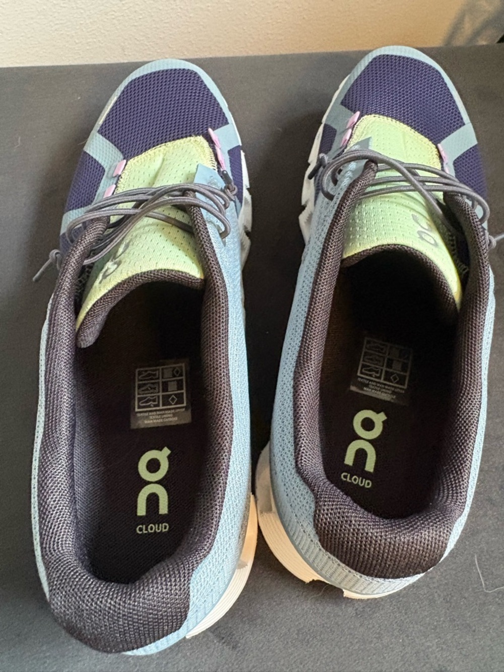 NWOT SIZE 10 On Cloud 5 Running Women's Athletic Shoes in Navy, Mint & Lavender - Picture 3 of 4